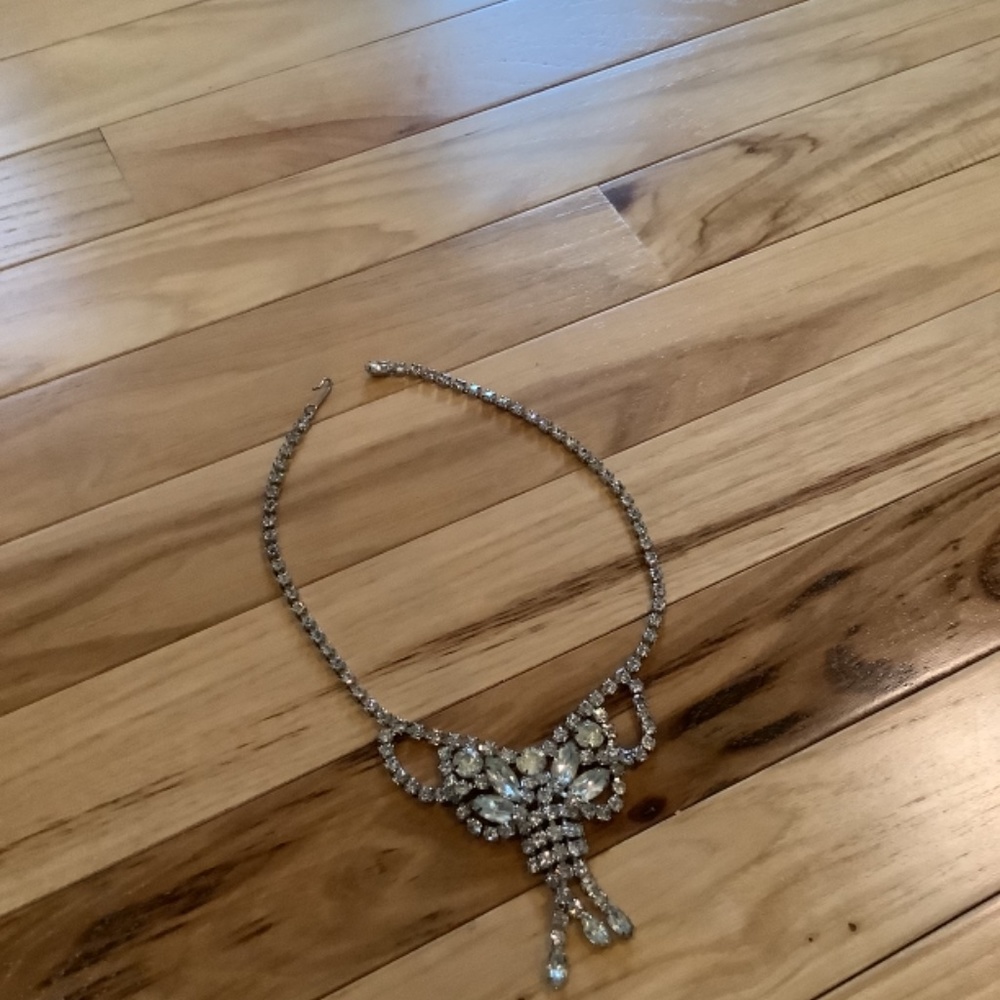 Rhinestone necklace - Picture 3 of 3